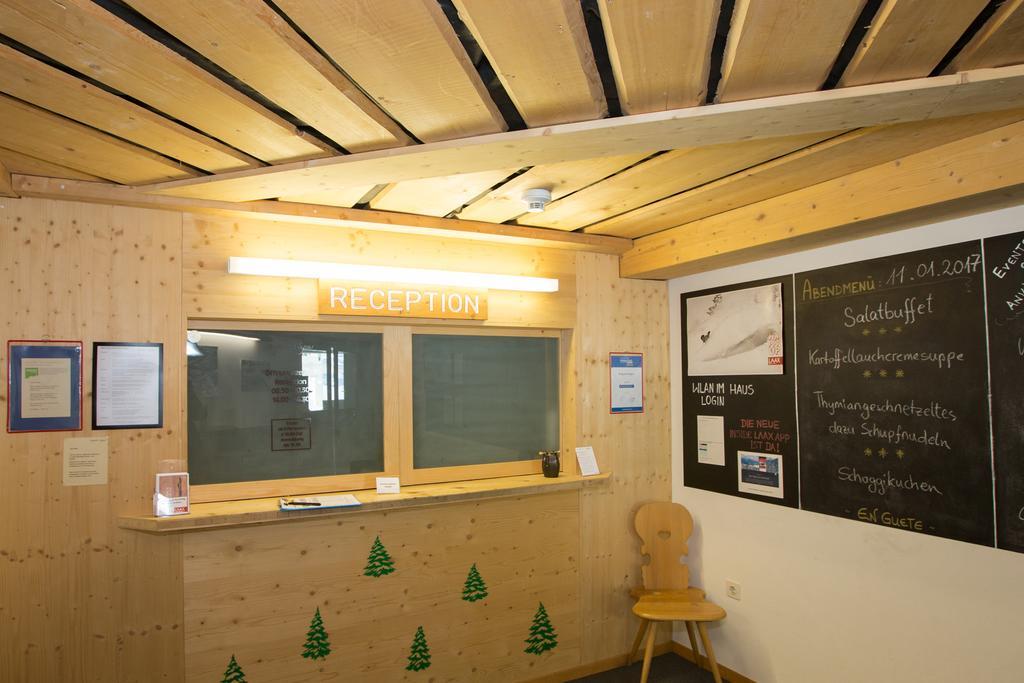 Auberge de jeunesse Berghaus Nagens à Flims Extérieur photo